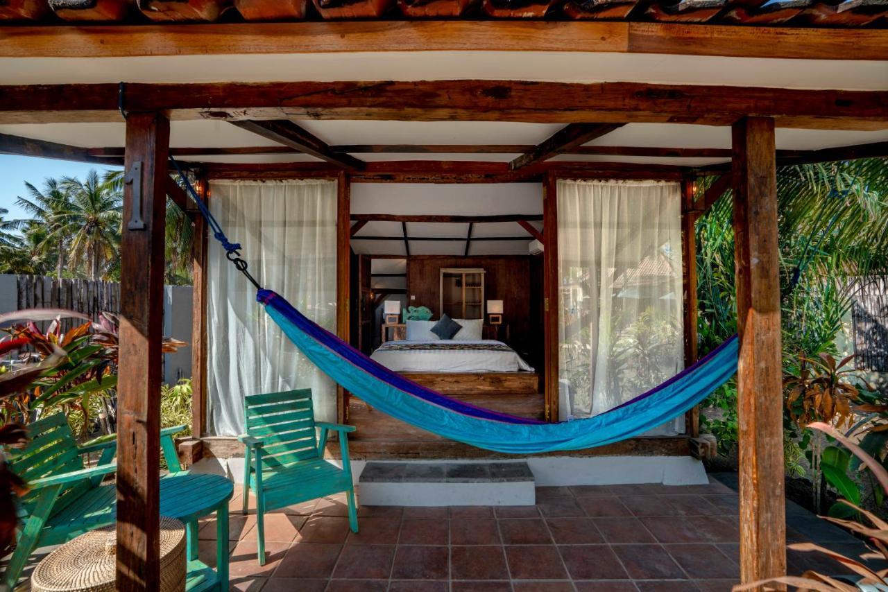 Coconut Garden Resort Gili Trawangan Buitenkant foto